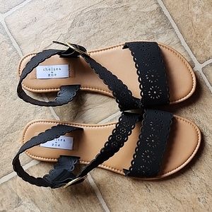NEW Chelsea & Zoe Black Sandals size 10